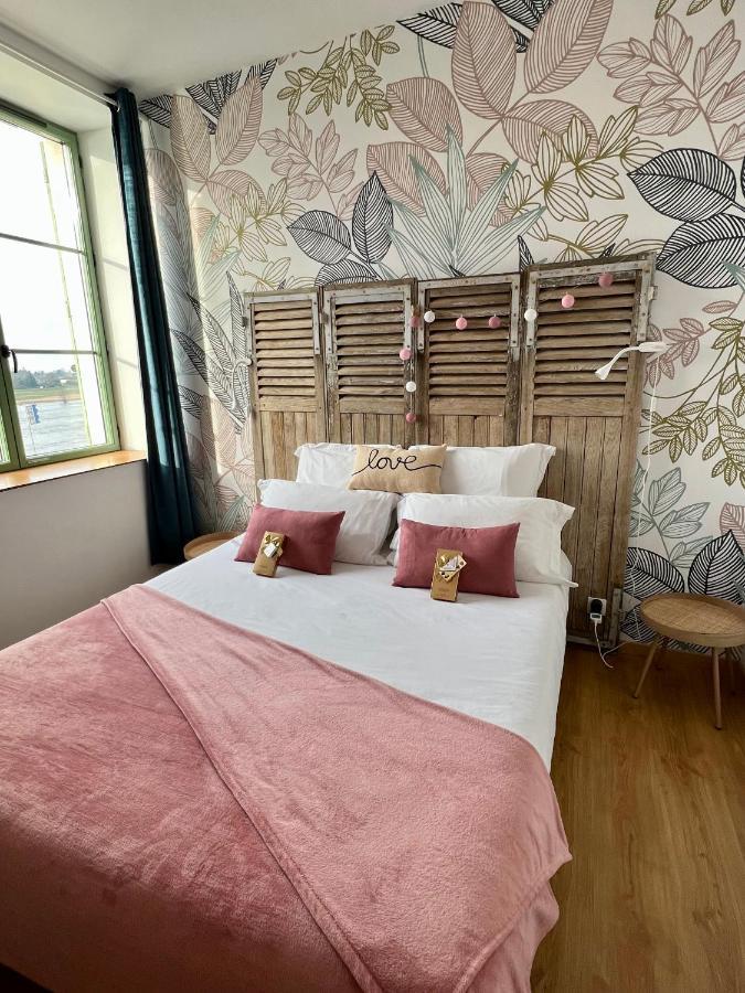 La Vue Loire Maison Saint-Denis-de lʼHôtel 外观 照片
