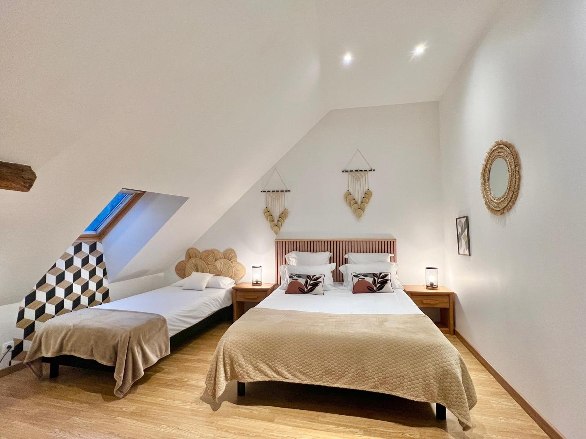 La Vue Loire Maison Saint-Denis-de lʼHôtel 外观 照片